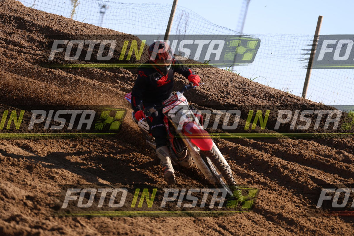 RUSSEL · JD9A5680