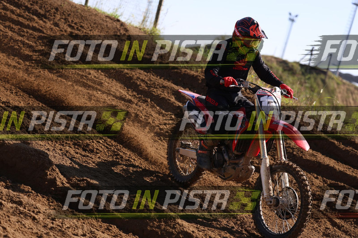 RUSSEL · JD9A5683