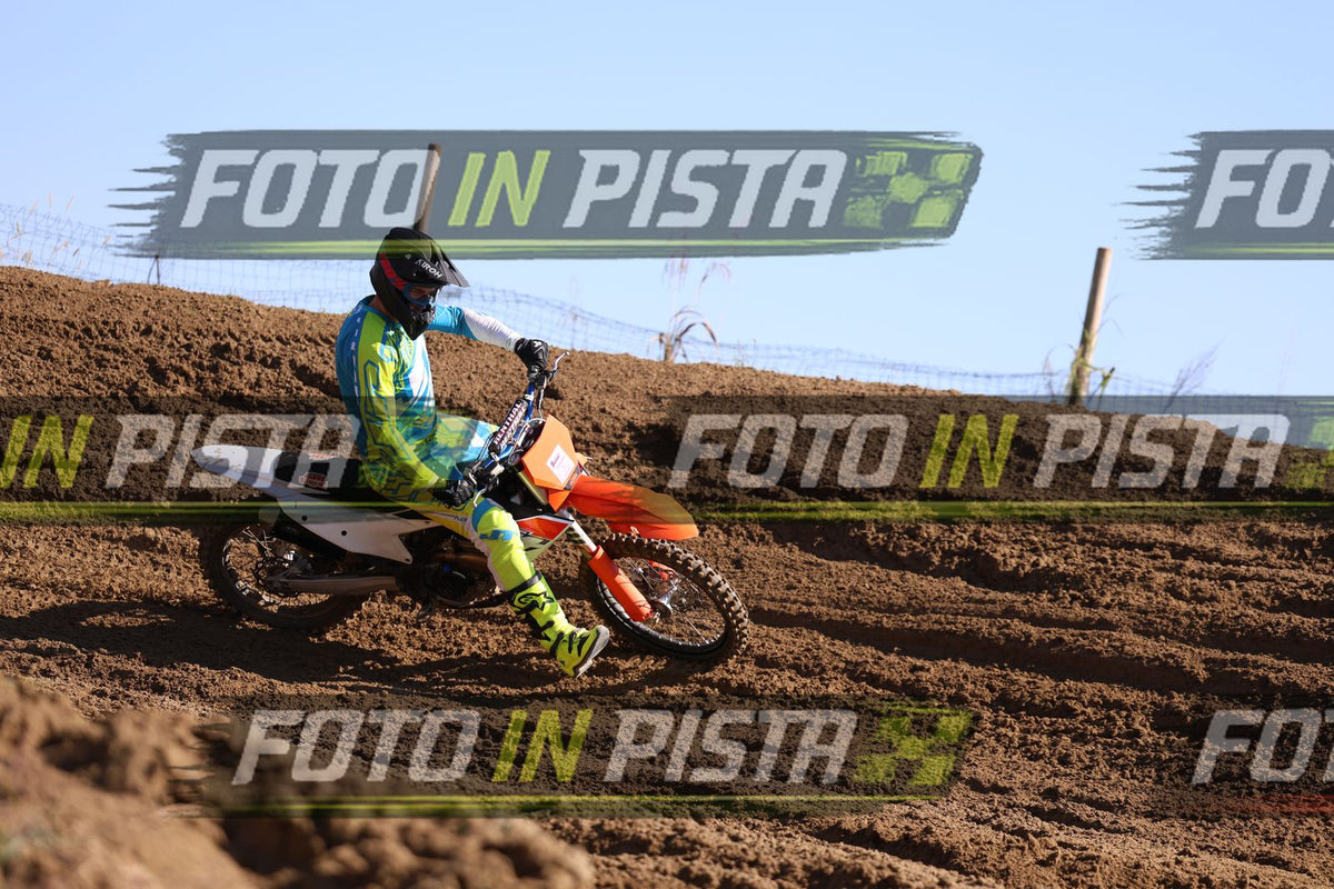 KTM - orange white - yellow skyblue suite · JD9A5685