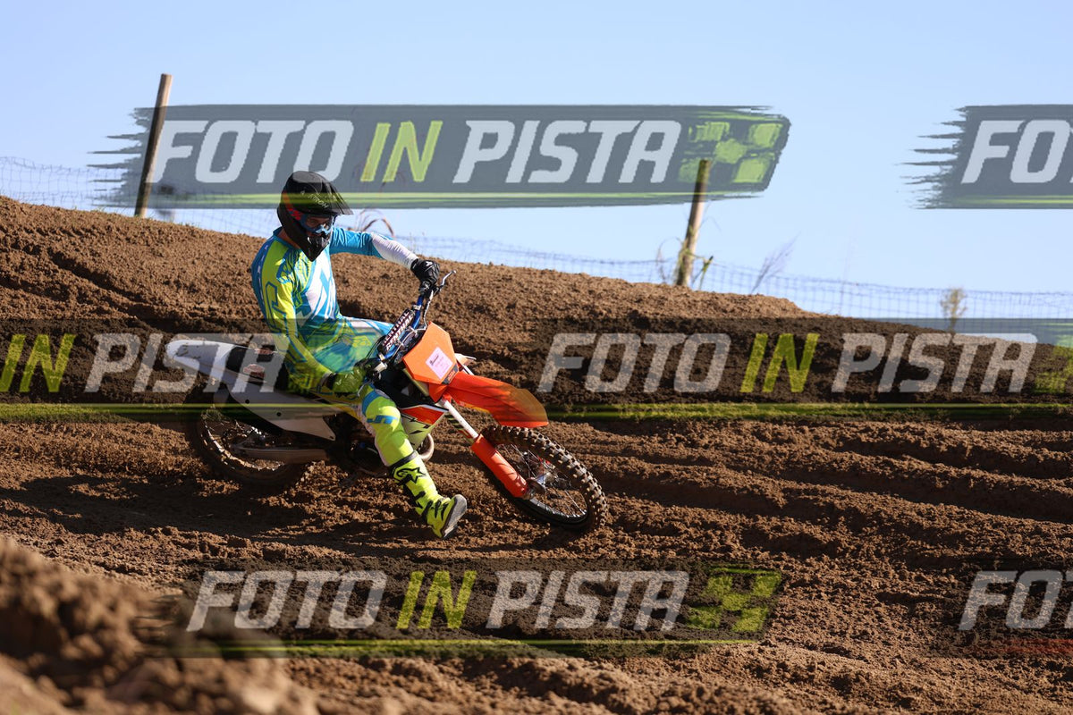 KTM - orange white - yellow skyblue suite · JD9A5686