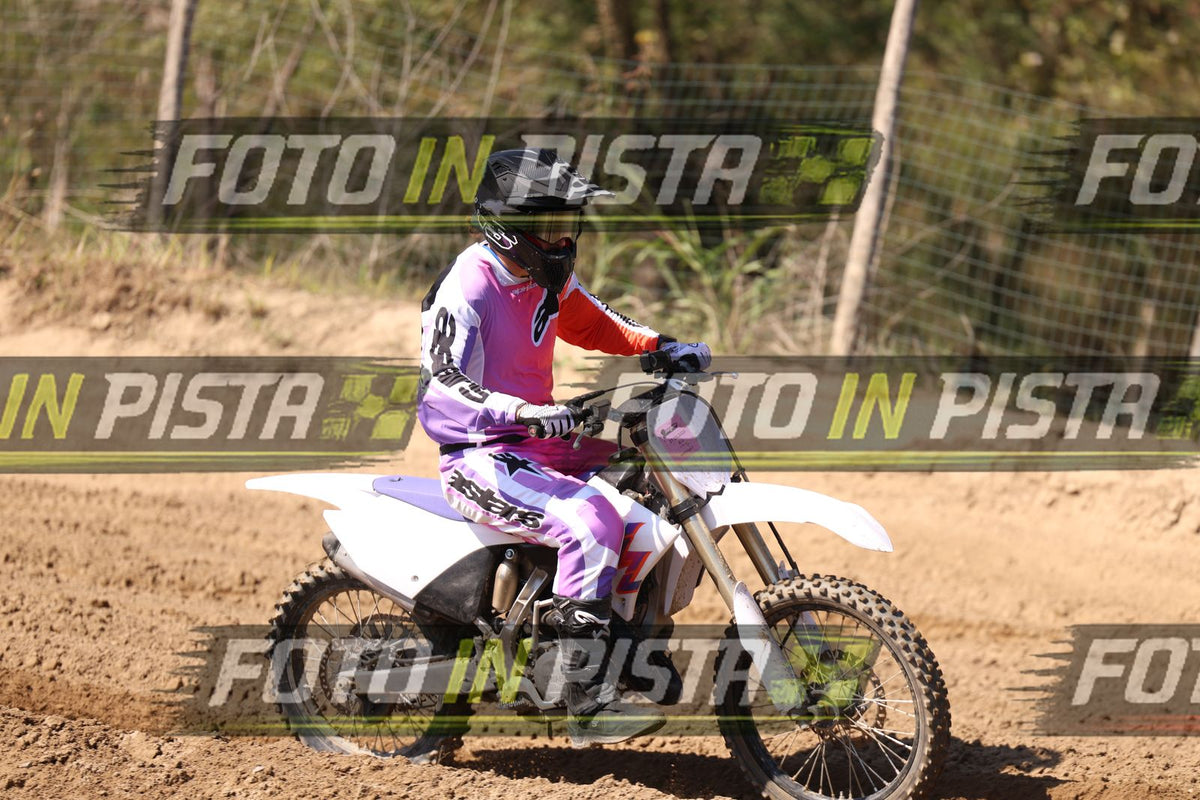 YZ - white - pink aplinestar suite · JD9A5807