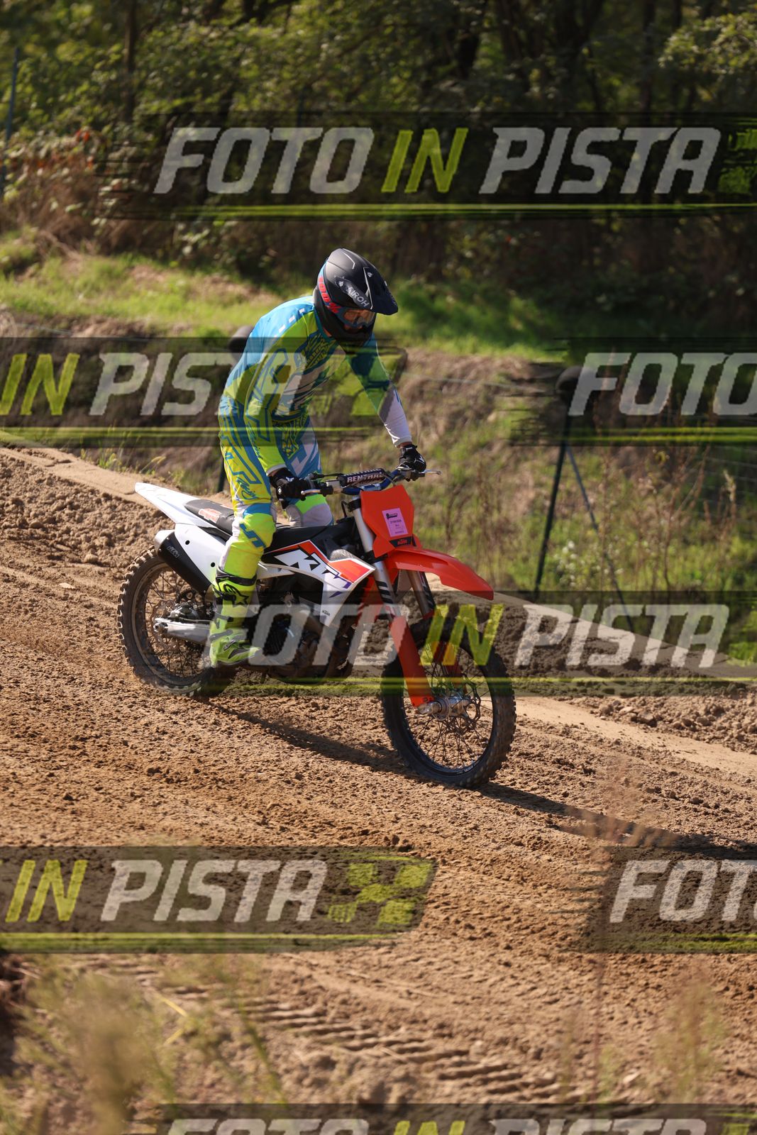 KTM - orange white - yellow skyblue suite · JD9A5872