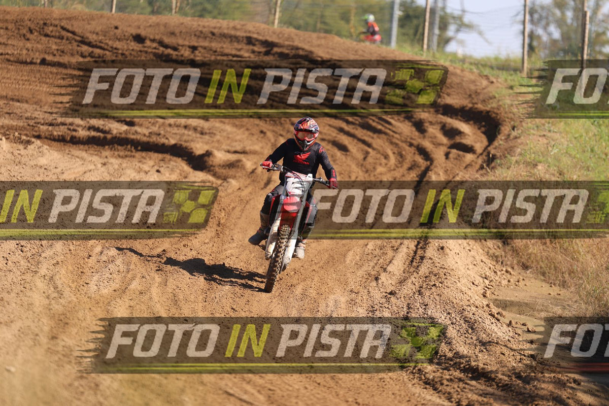 RUSSEL · JD9A6028