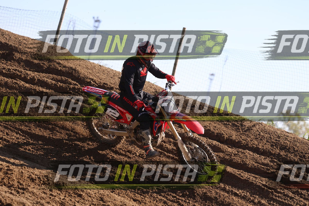 RUSSEL · JD9A6084
