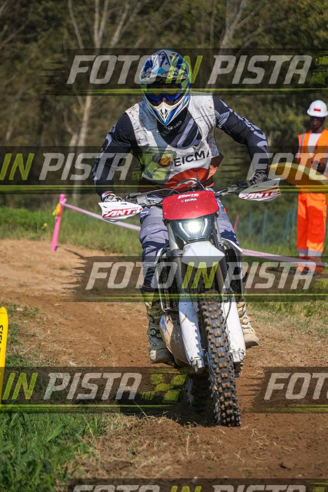 EICMA 19-09 15:00-16:00 · LAL00223