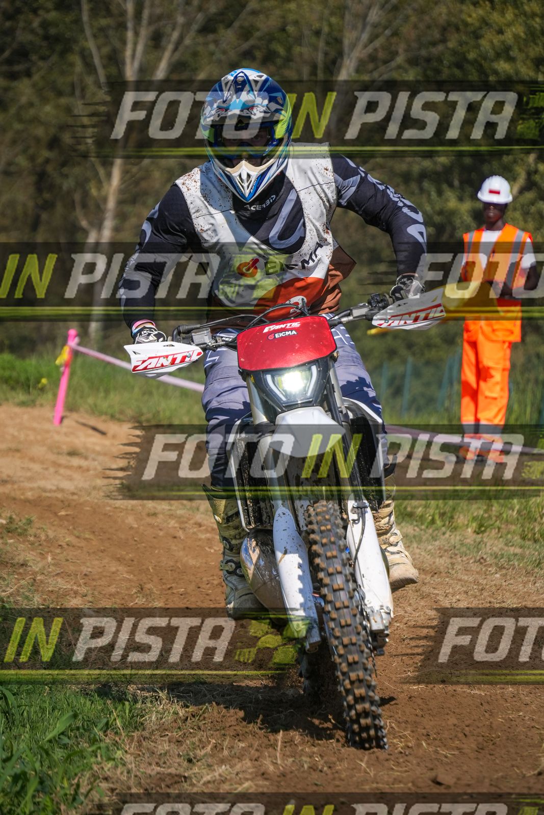 EICMA 19-09 15:00-16:00 · LAL00224