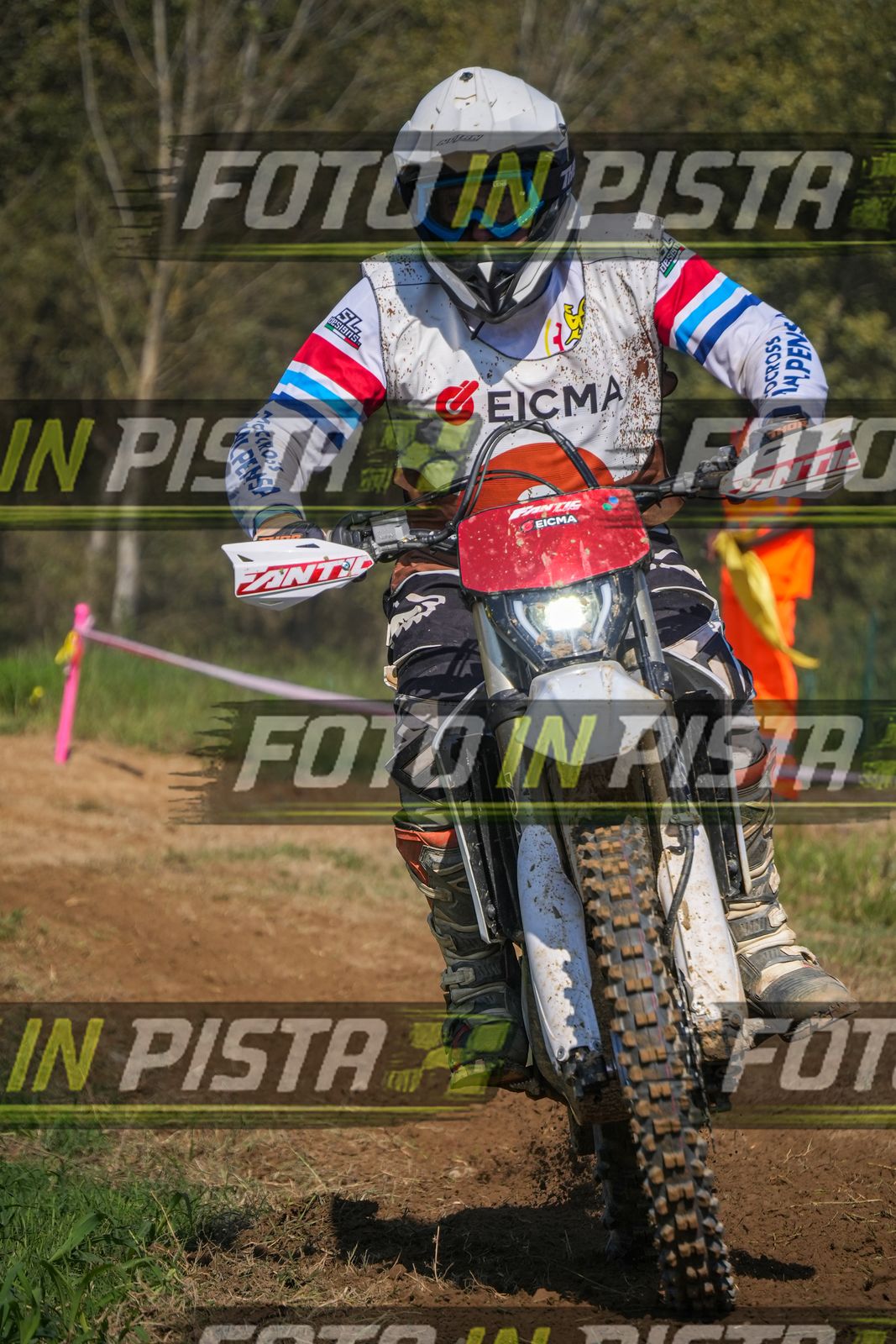 EICMA 19-09 15:00-16:00 · LAL00229