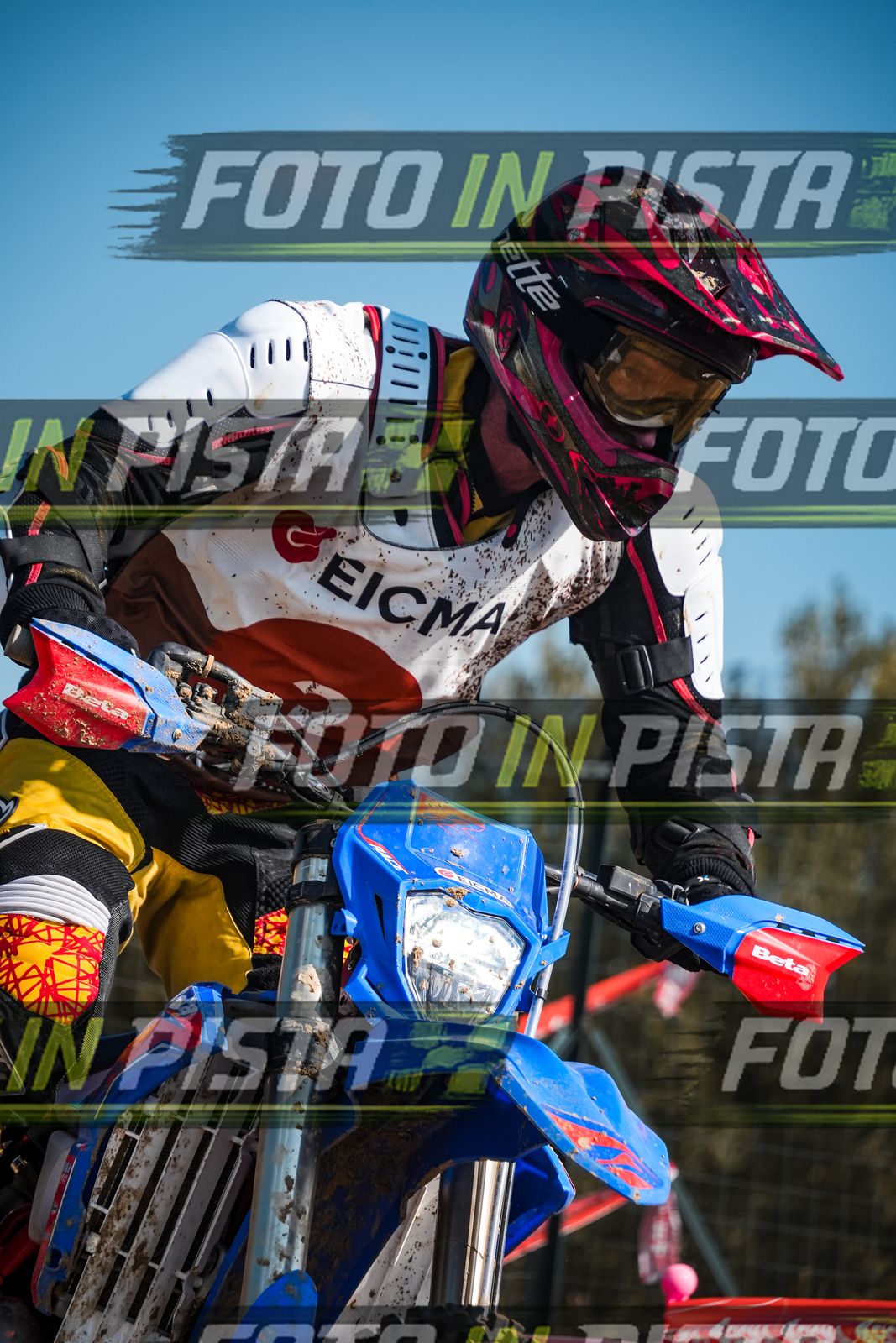 EICMA 19-09 15:00-16:00 · LAL00300