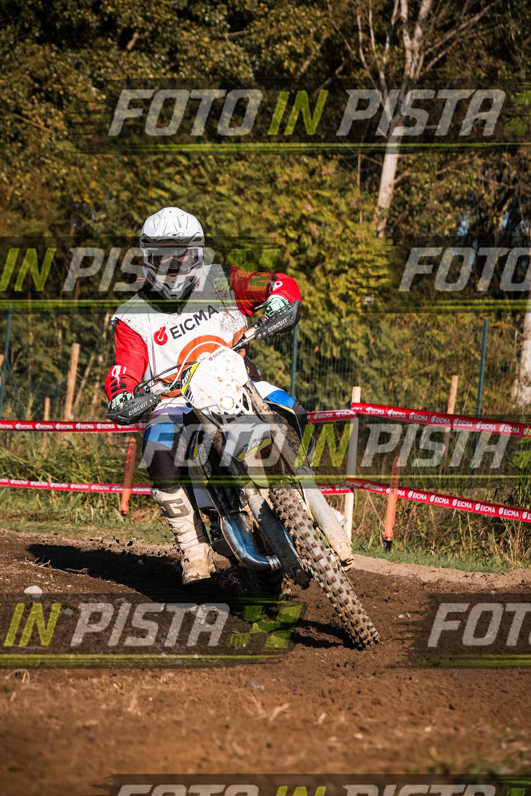 EICMA 19-09 17:00-18:00 · LAL00825