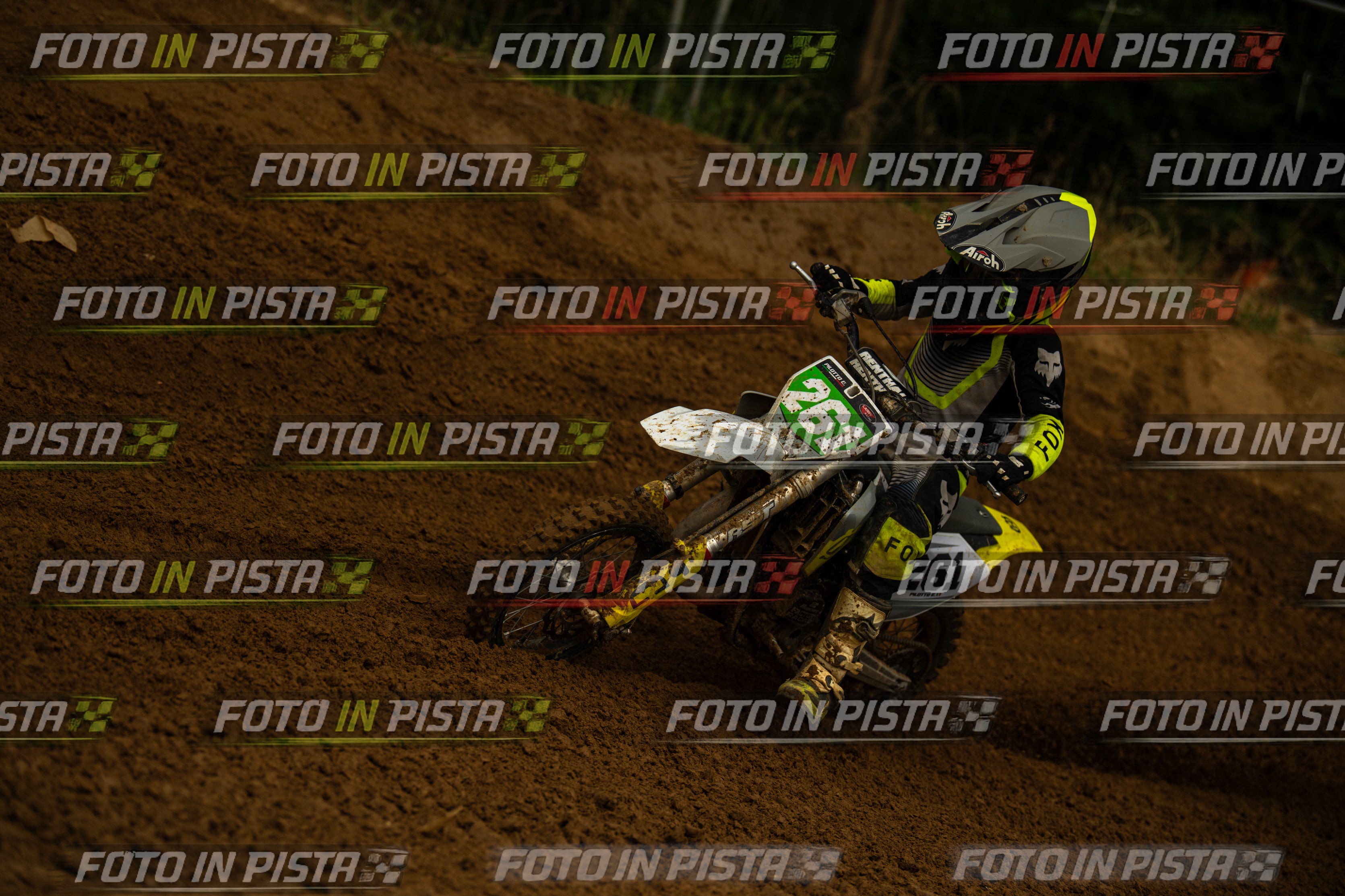 Scatto #108 - Pilota Moto 261 - MOTORNEXT.020626.MINICROSS65water
