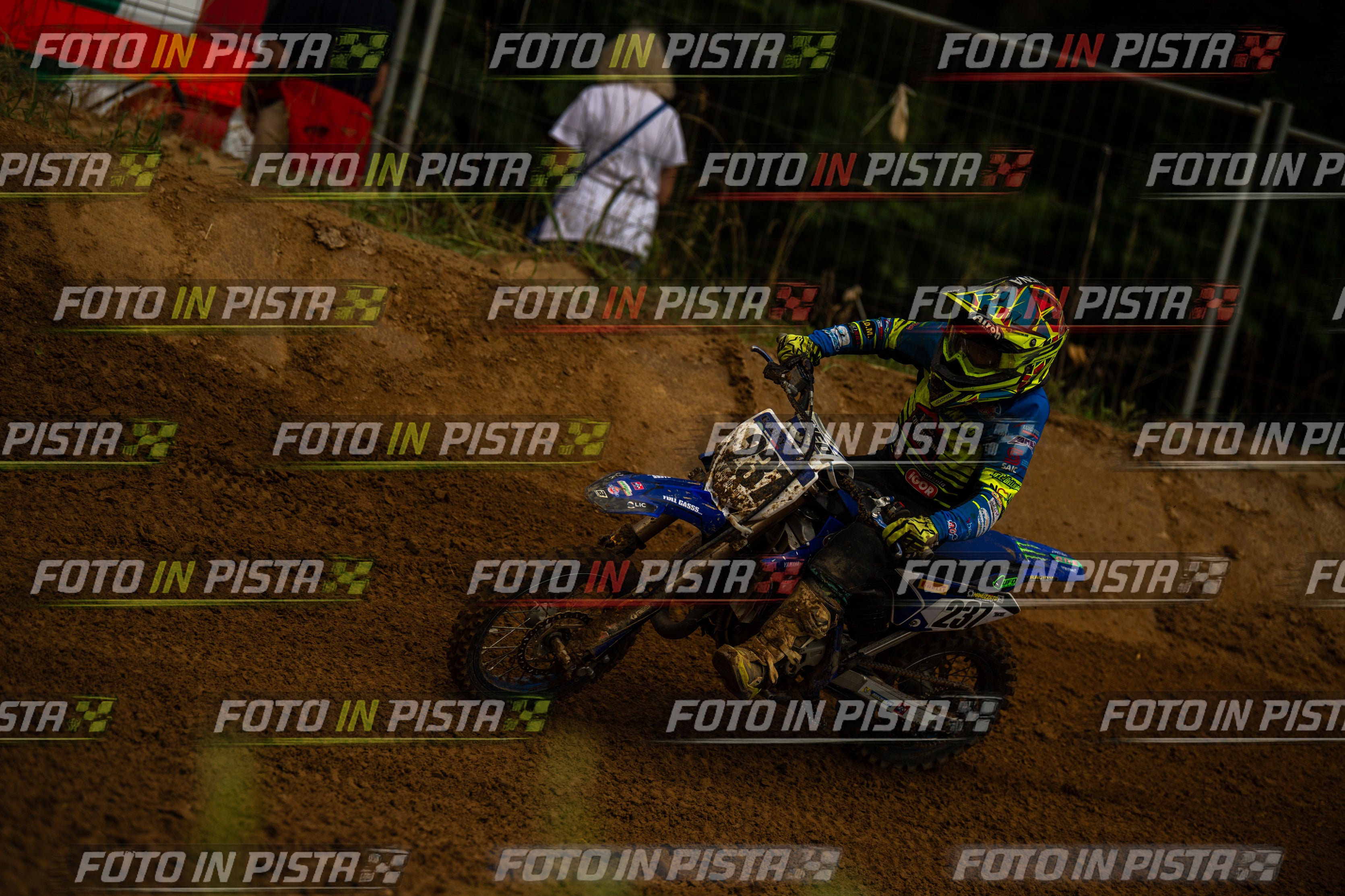 Scatto #130 - Pilota Moto 237 - MOTORNEXT.020626.MINICROSS65water
