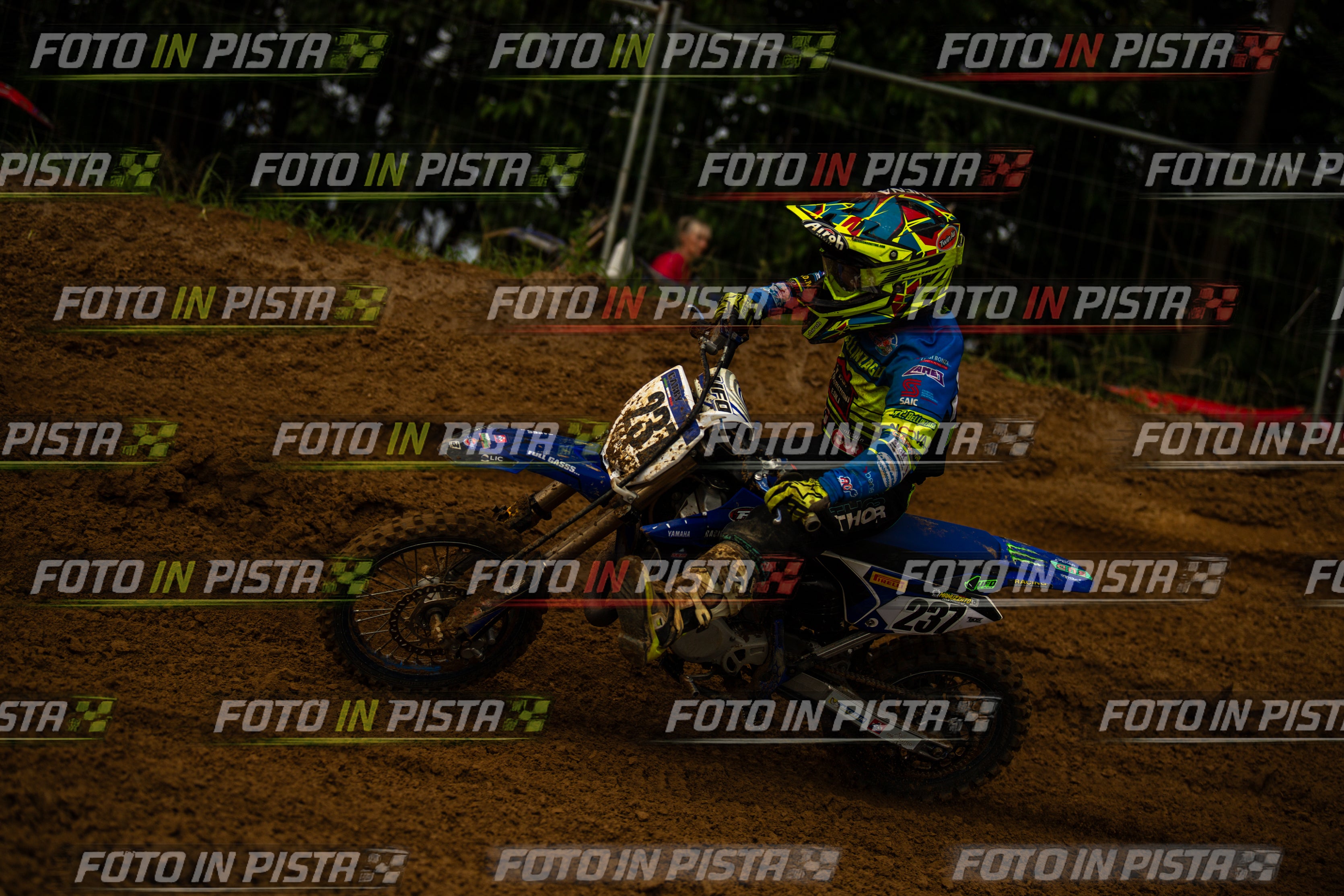 Scatto #135 - Pilota Moto 237 - MOTORNEXT.020626.MINICROSS65water