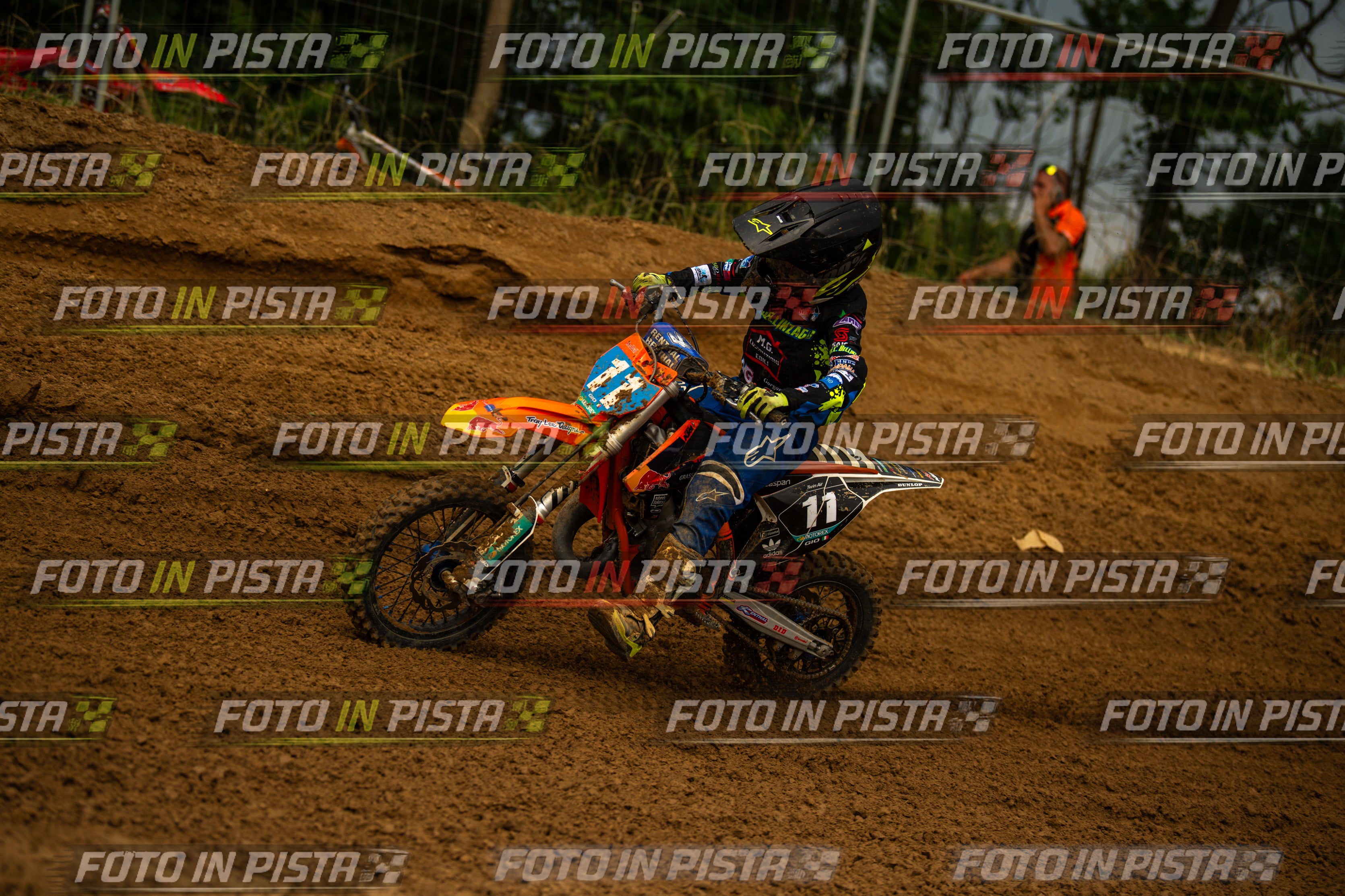 Scatto #262 - Pilota Moto 11 - MOTORNEXT.020626.MINICROSS65water