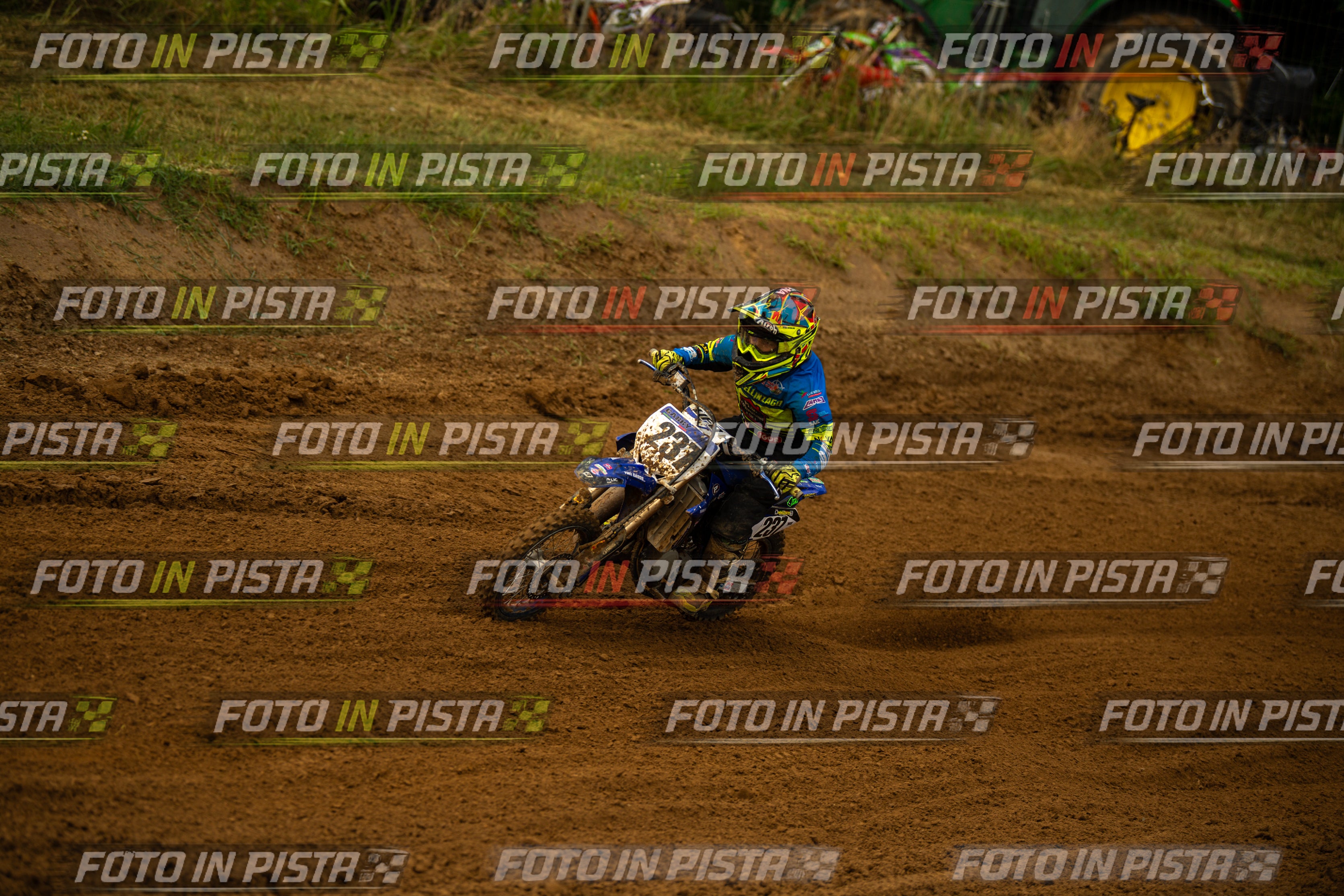 Scatto #375 - Pilota Moto 237 - MOTORNEXT.020626.MINICROSS65water