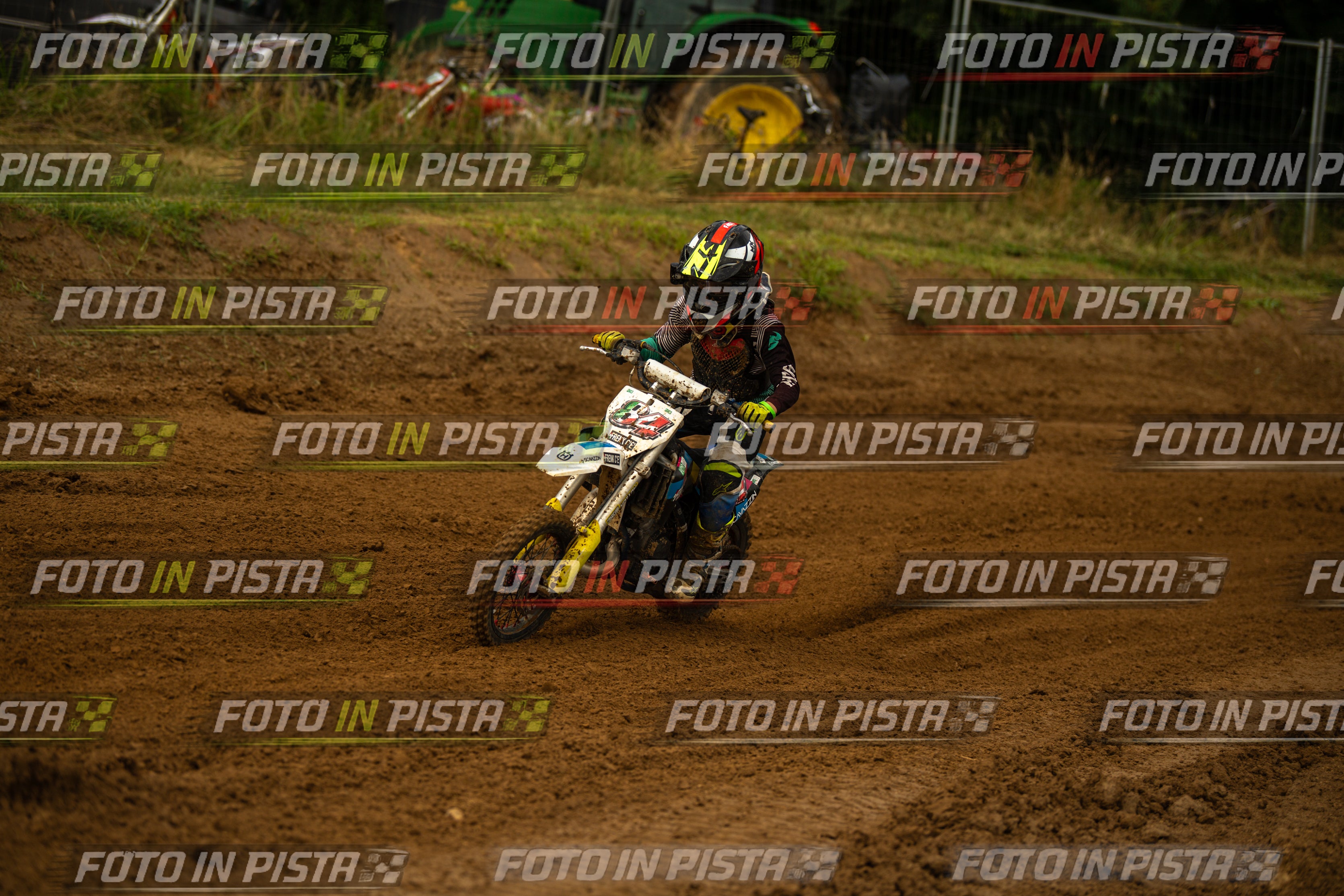 Scatto #405 - Pilota Moto 84 - MOTORNEXT.020626.MINICROSS65water