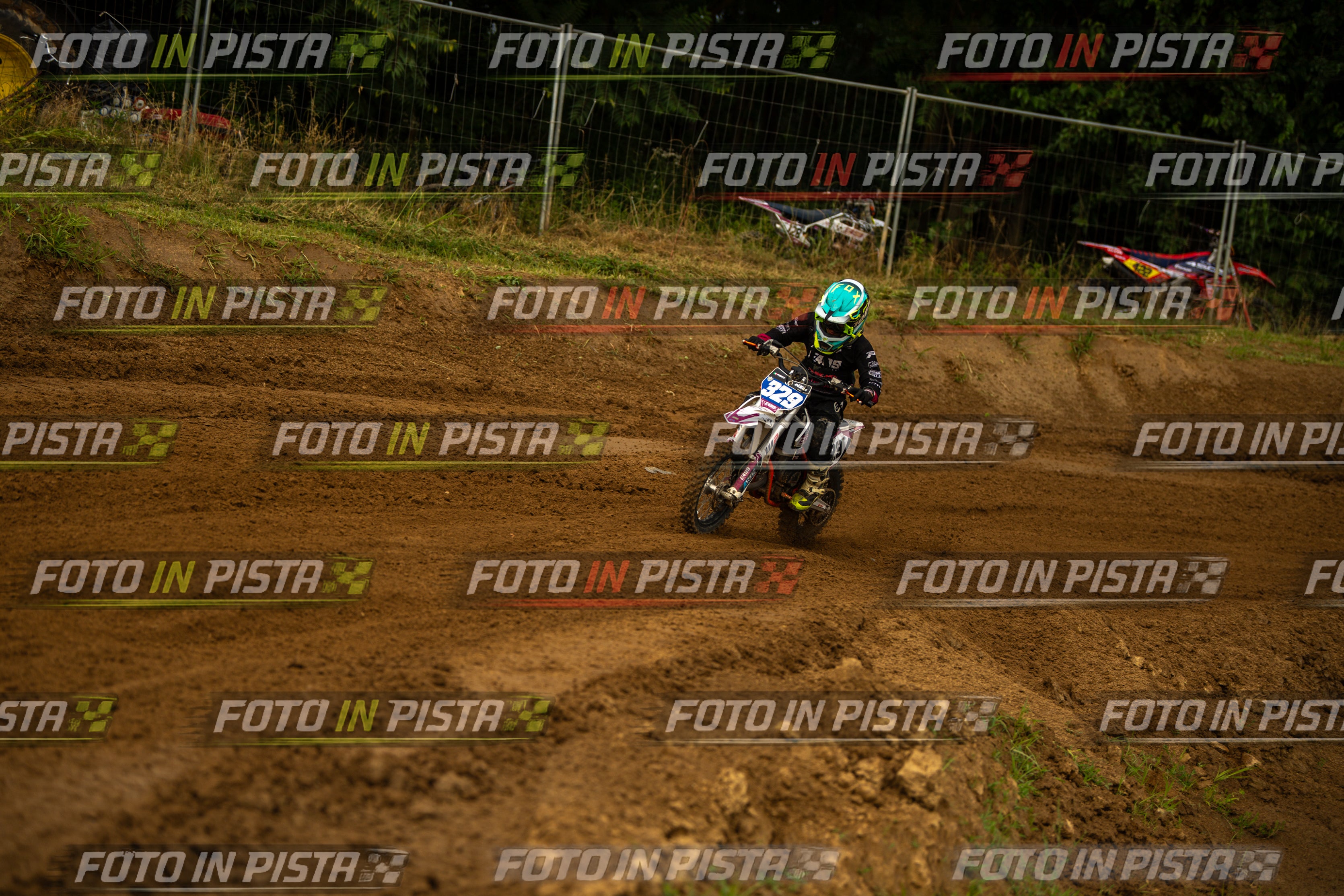 Scatto #422 - Pilota Moto 329 - MOTORNEXT.020626.MINICROSS65water