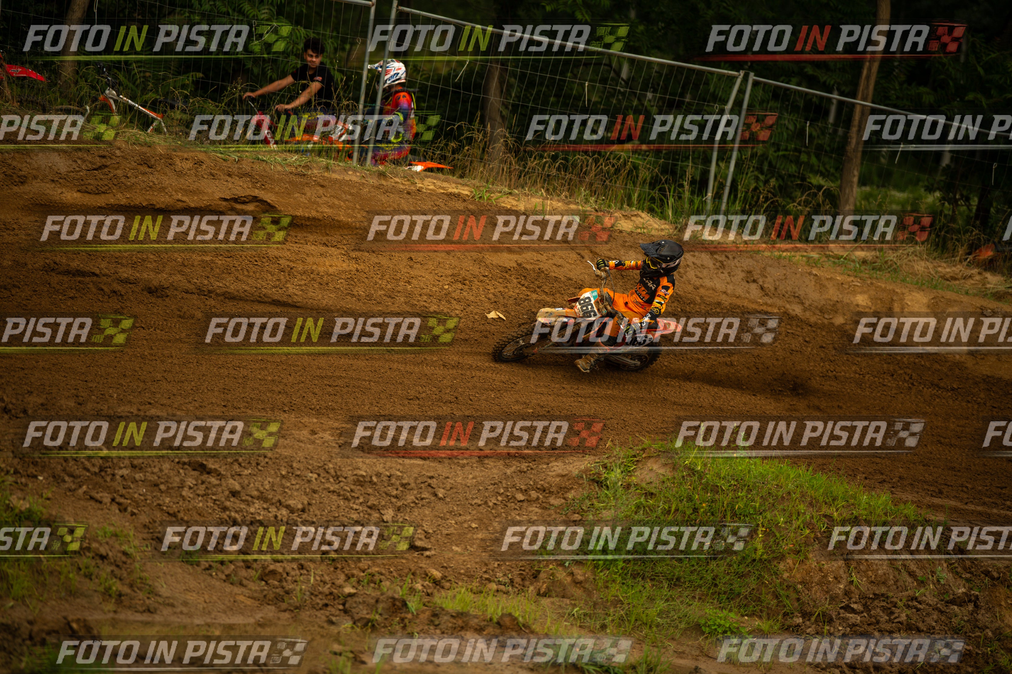 Scatto #496 - Pilota Moto 866 - MOTORNEXT.020626.MINICROSS65water