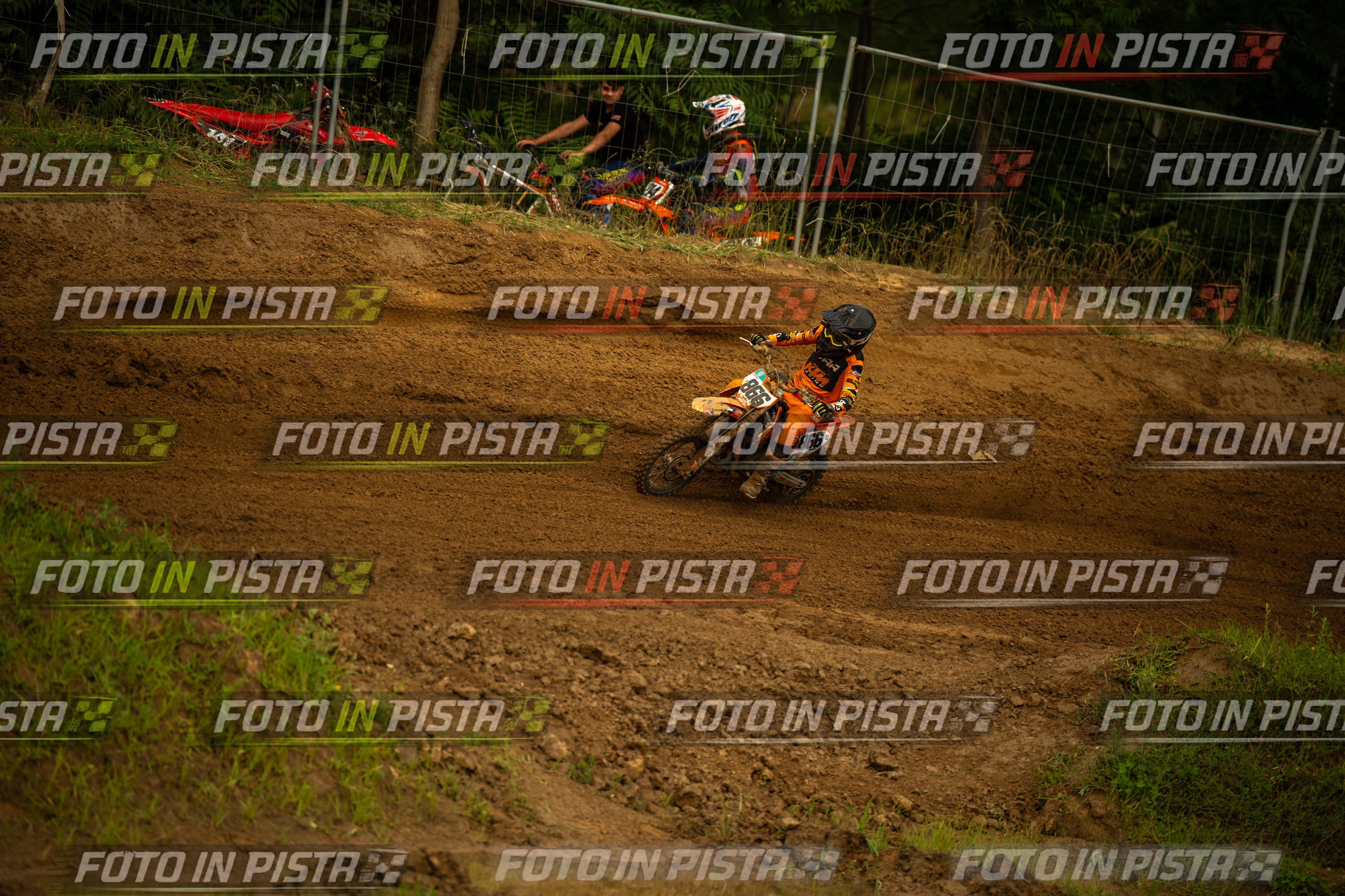 Scatto #497 - Pilota Moto 866 - MOTORNEXT.020626.MINICROSS65water