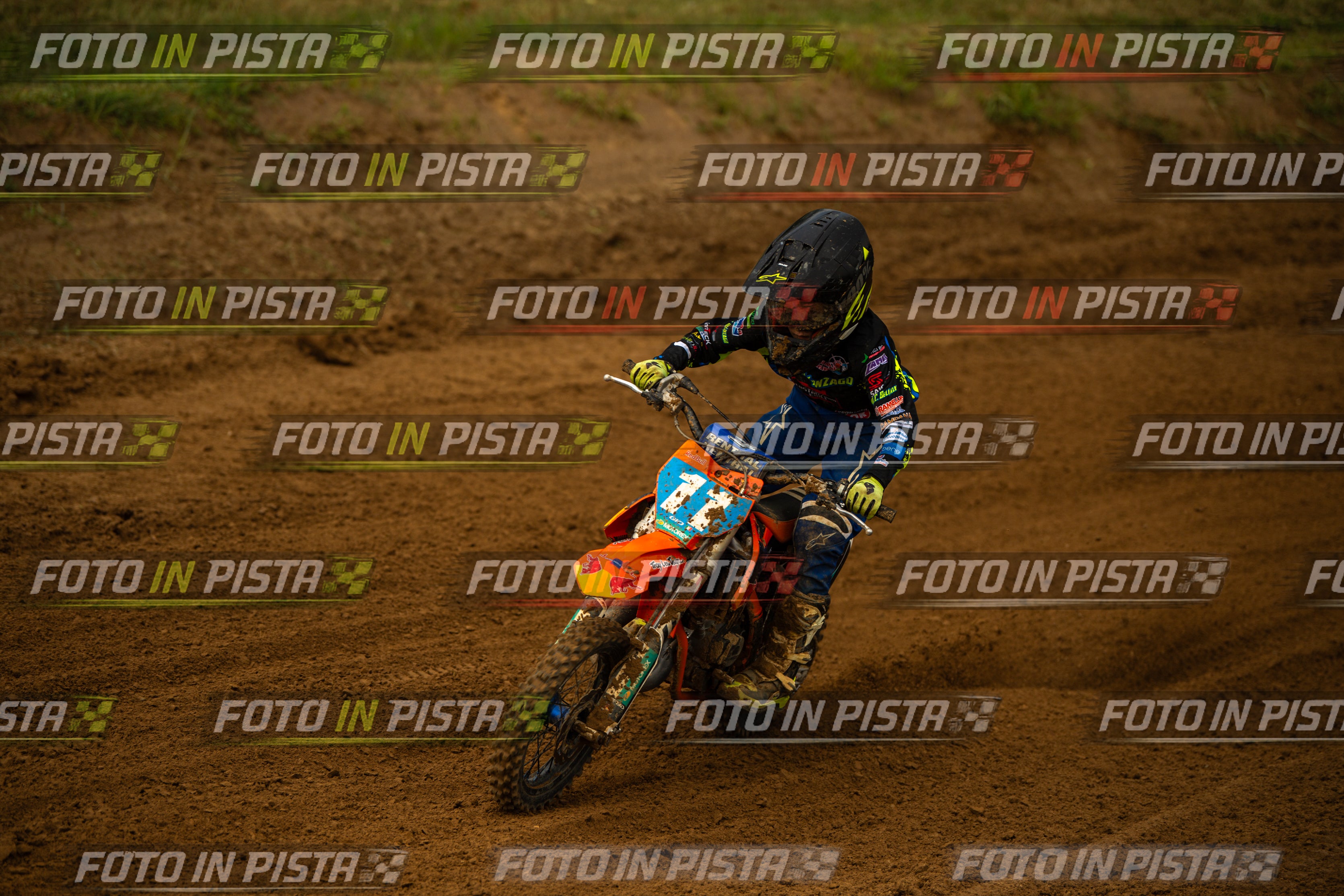 Scatto #520 - Pilota Moto 11 - MOTORNEXT.020626.MINICROSS65water
