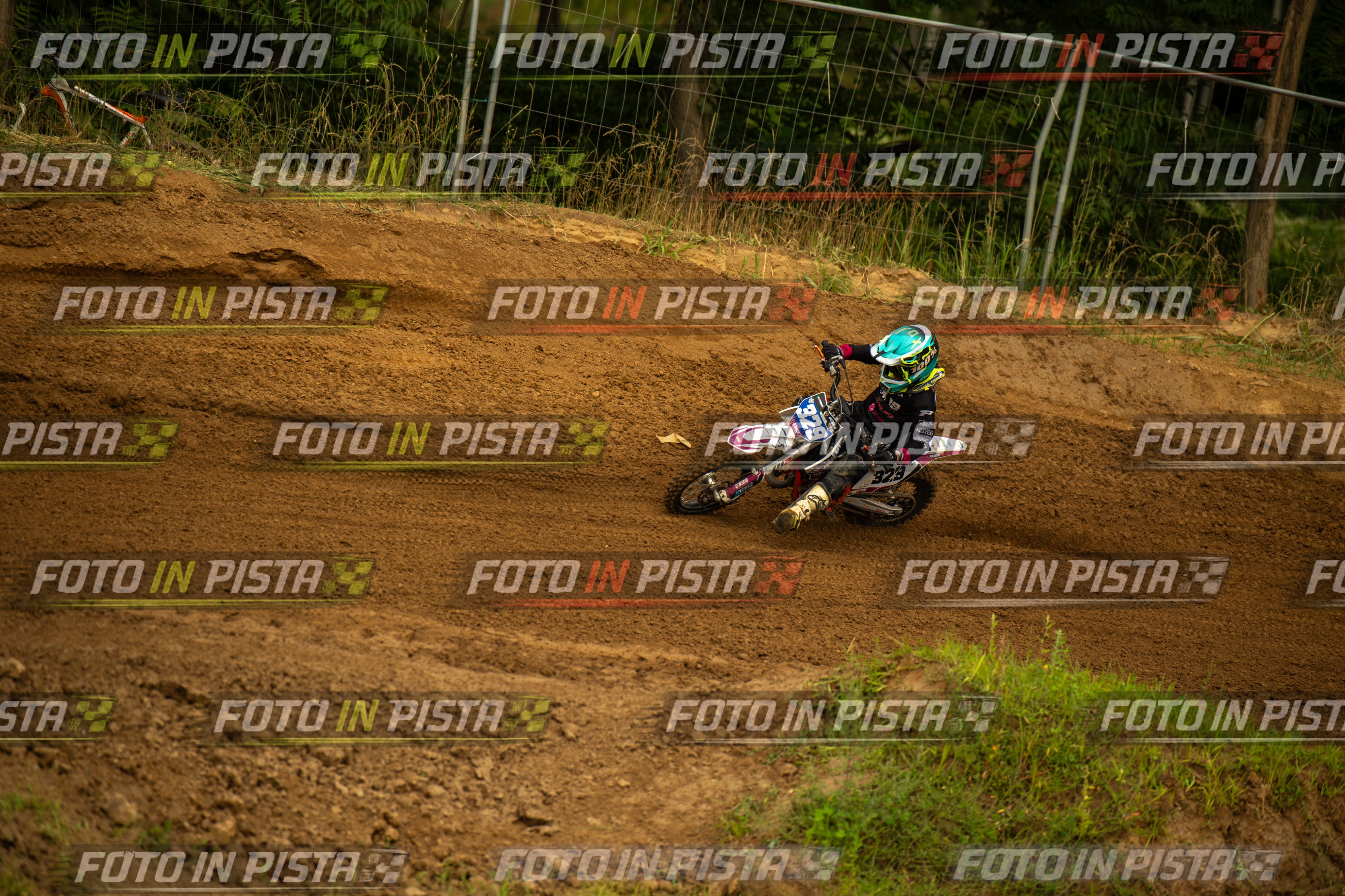 Scatto #555 - Pilota Moto 329 - MOTORNEXT.020626.MINICROSS65water