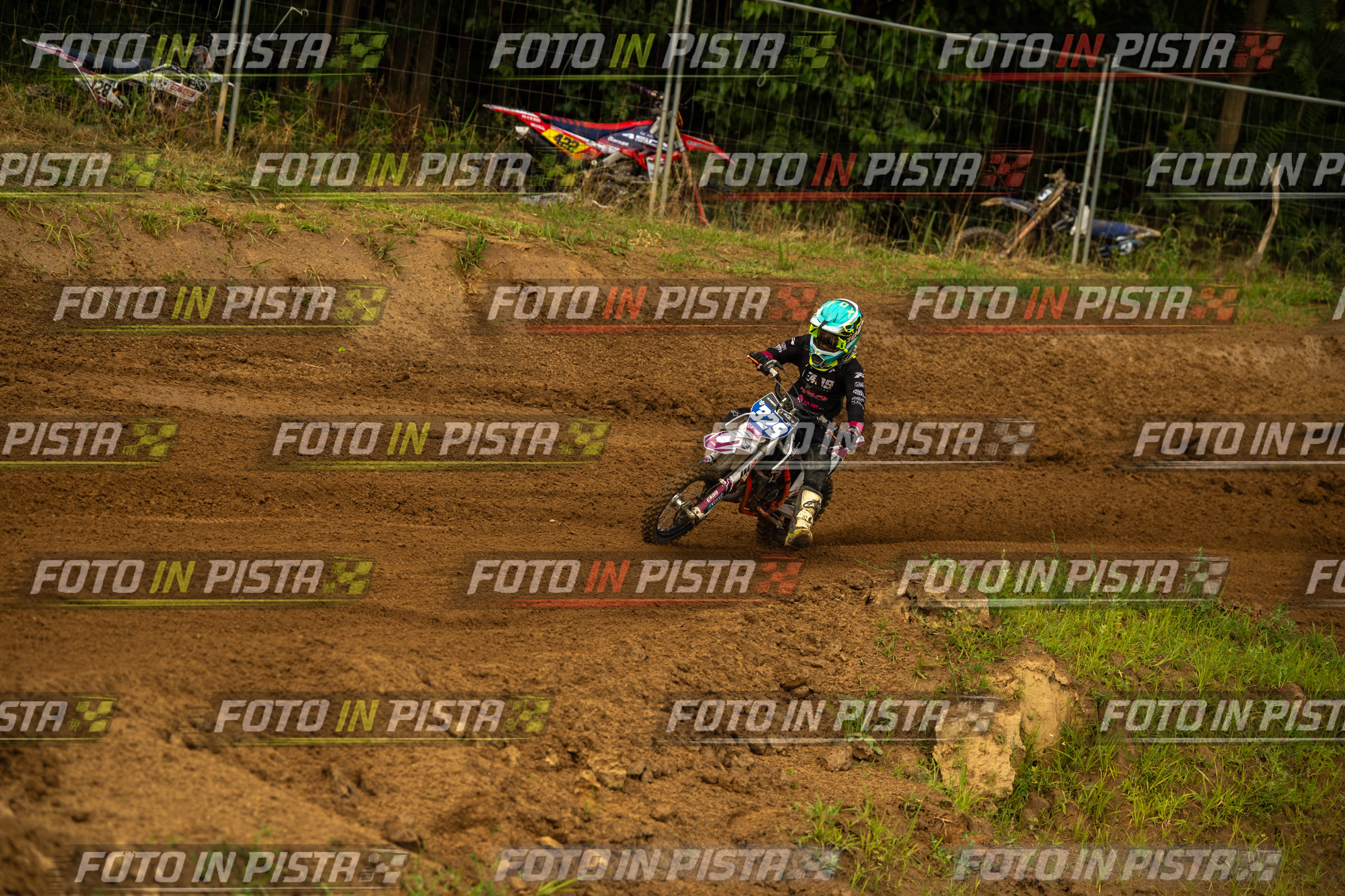 Scatto #559 - Pilota Moto 329 - MOTORNEXT.020626.MINICROSS65water