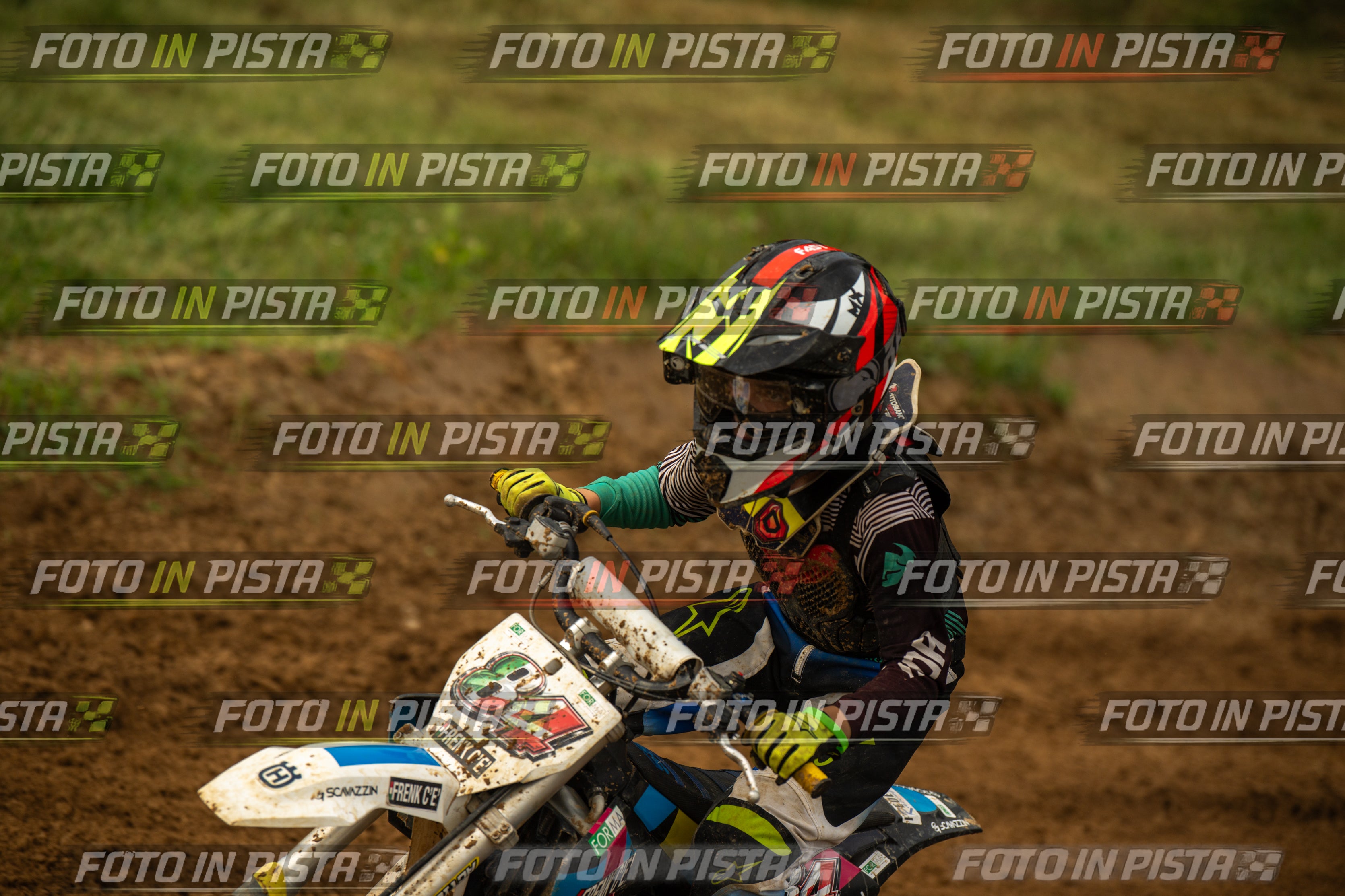 Scatto #565 - Pilota Moto 84 - MOTORNEXT.020626.MINICROSS65water