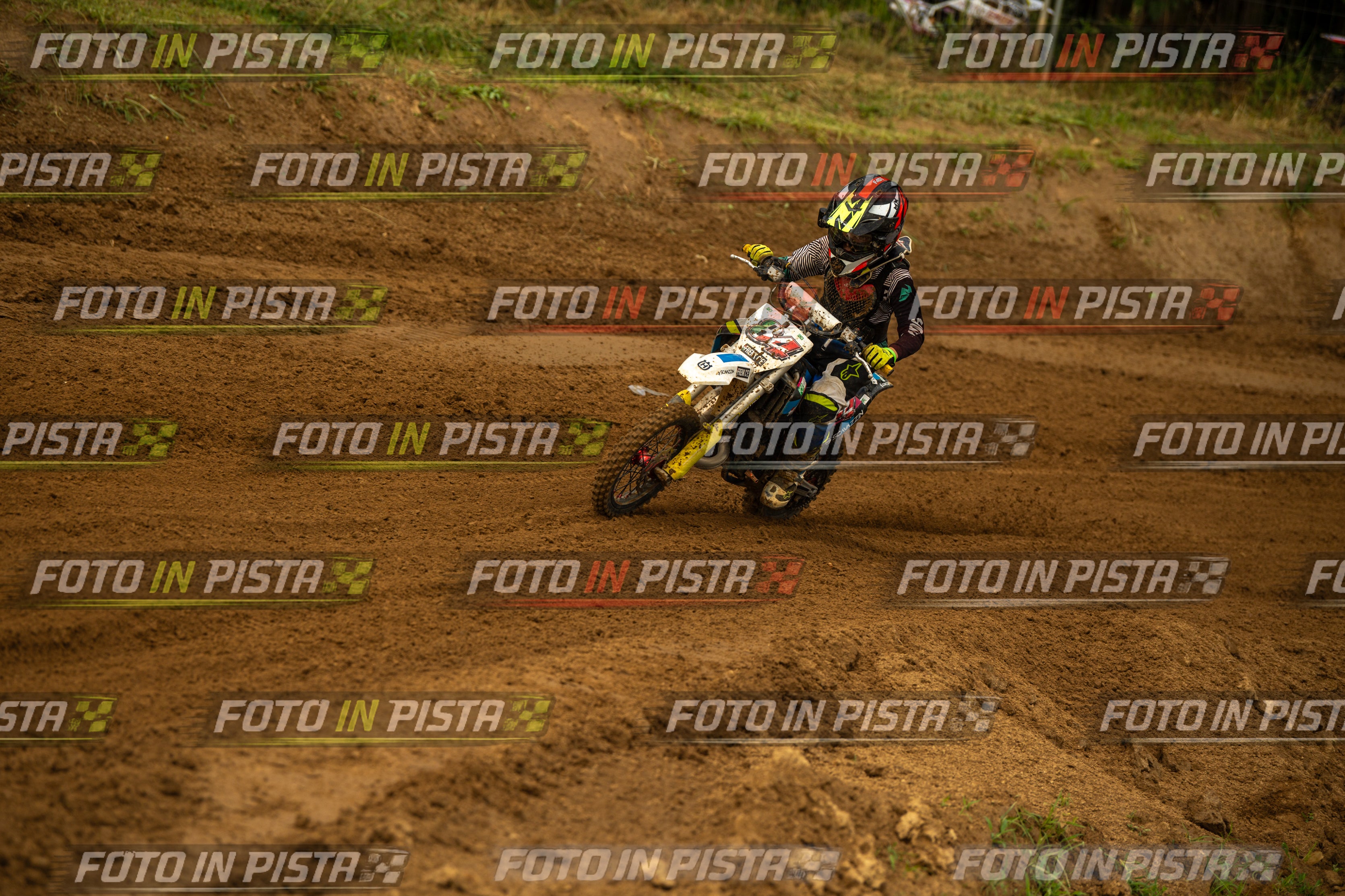 Scatto #567 - Pilota Moto 84 - MOTORNEXT.020626.MINICROSS65water