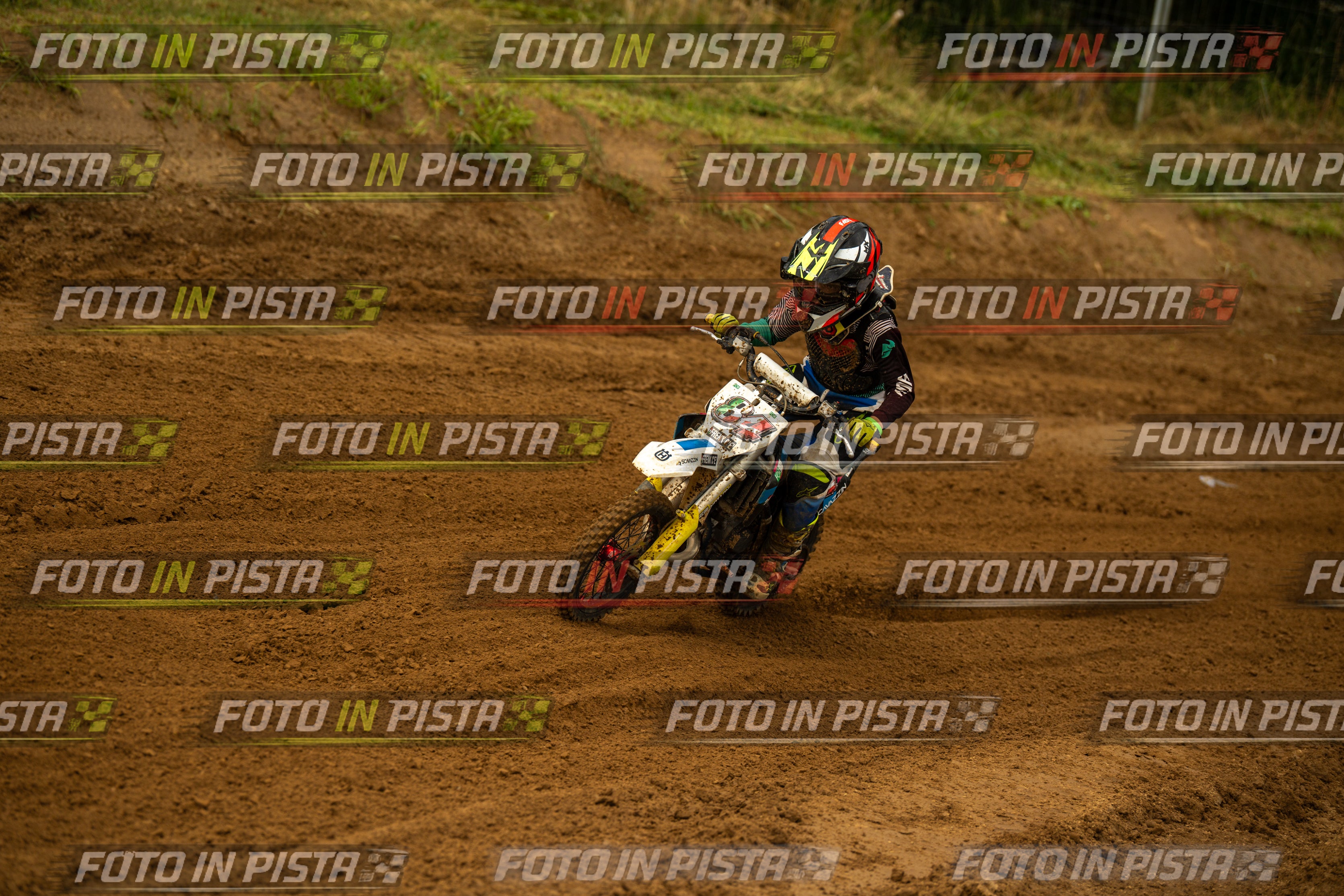 Scatto #568 - Pilota Moto 84 - MOTORNEXT.020626.MINICROSS65water