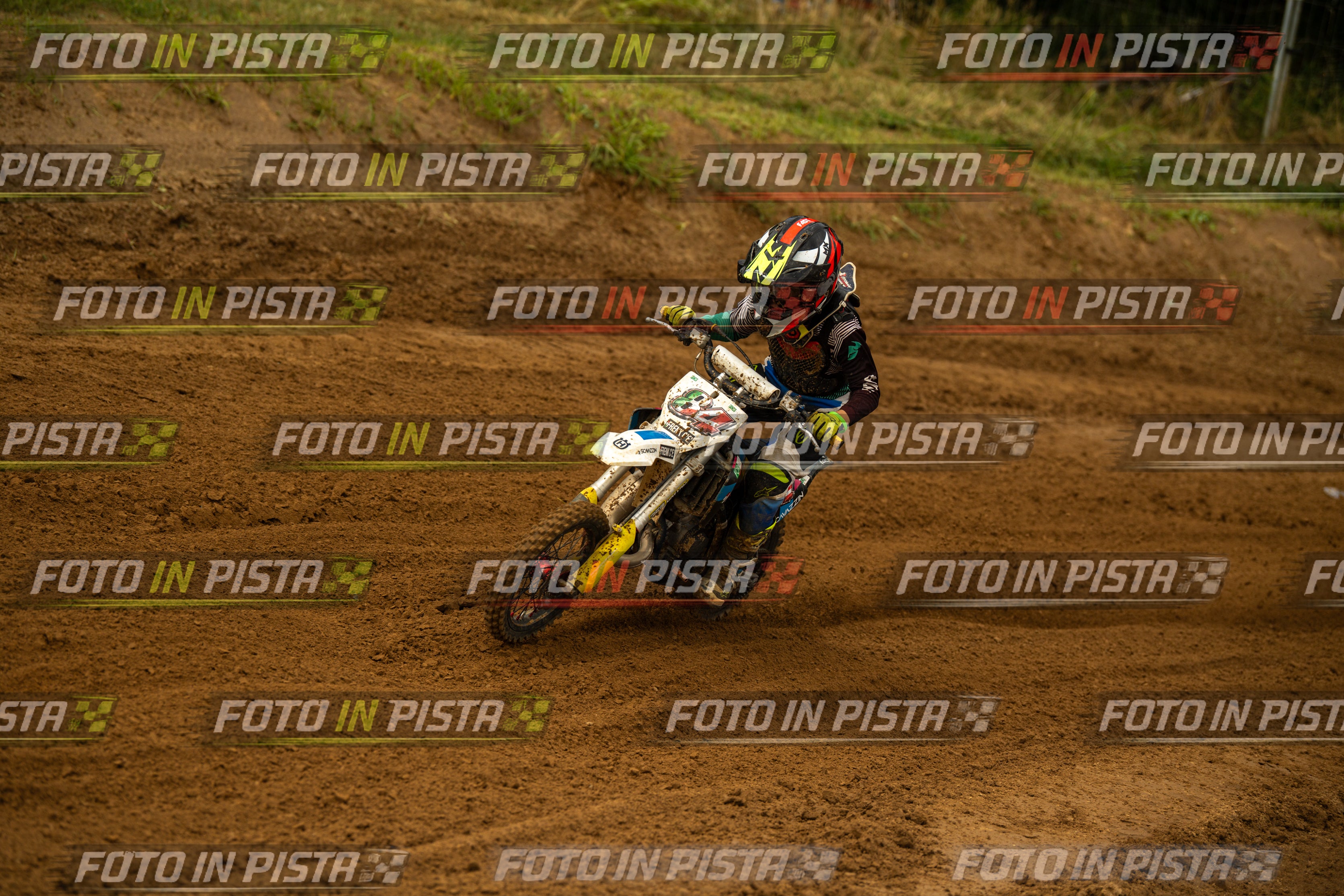 Scatto #569 - Pilota Moto 84 - MOTORNEXT.020626.MINICROSS65water