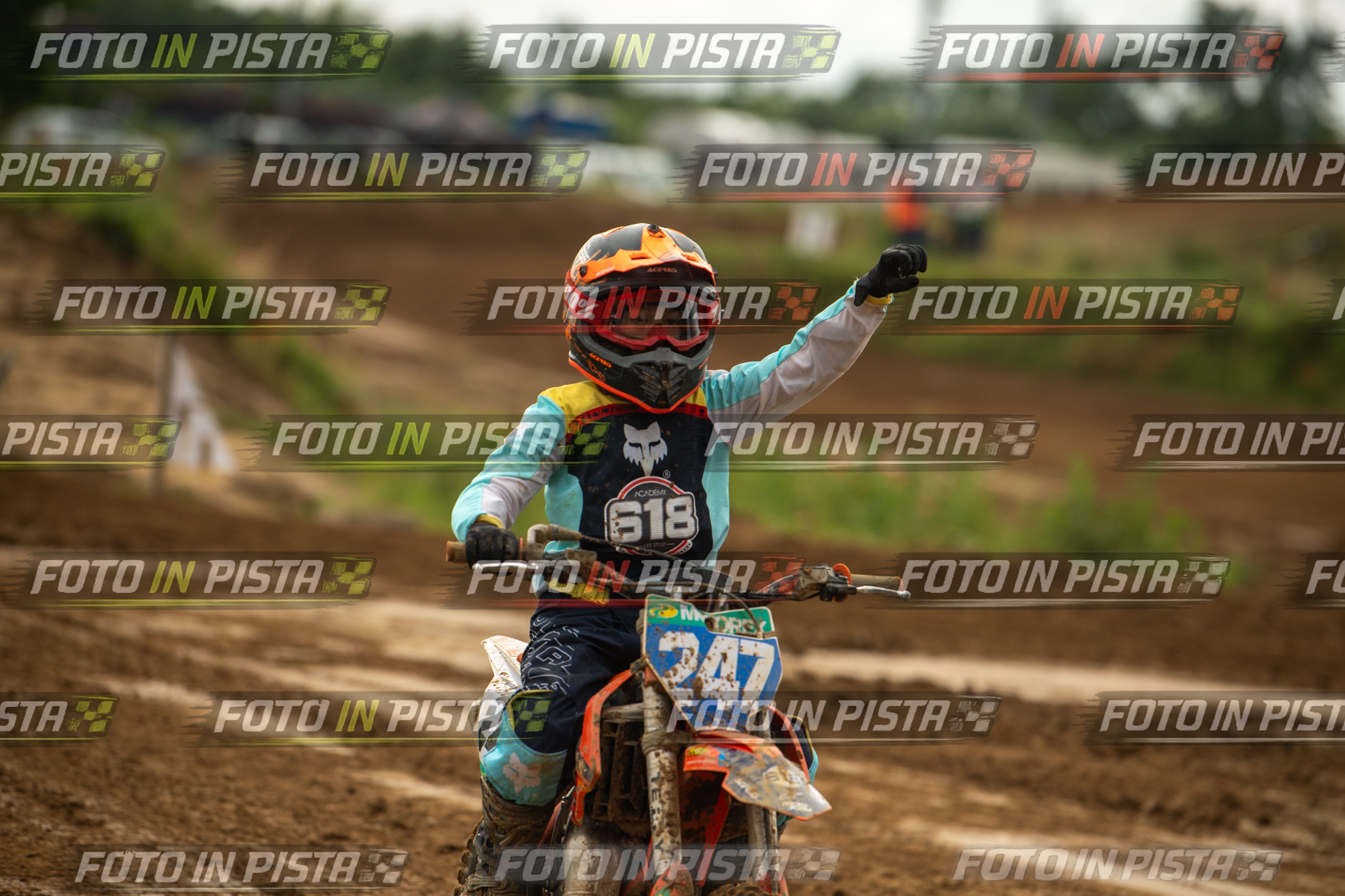Scatto #693 - Pilota Moto 247 - MOTORNEXT.020626.MINICROSS65water