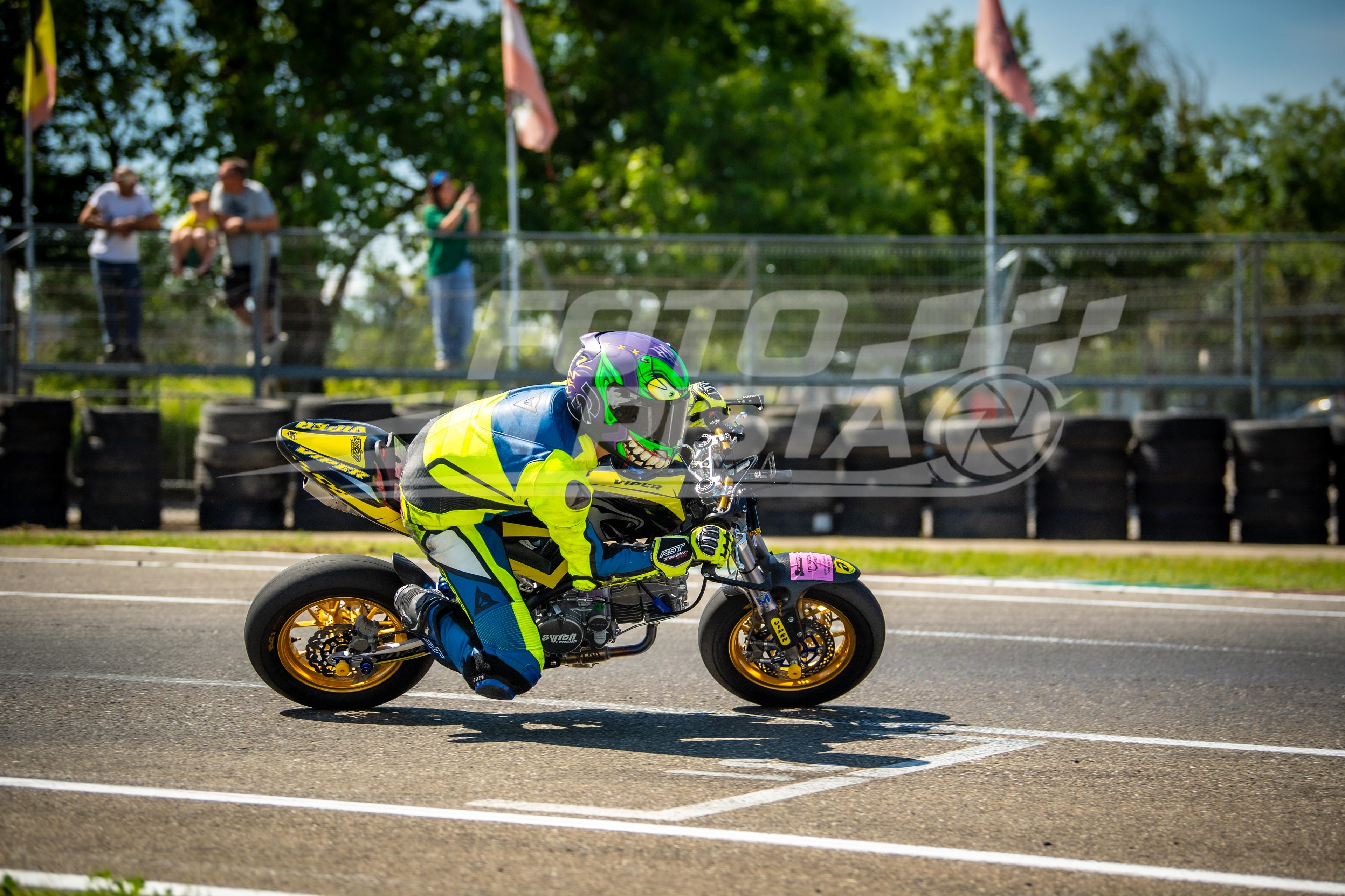 minibike-197