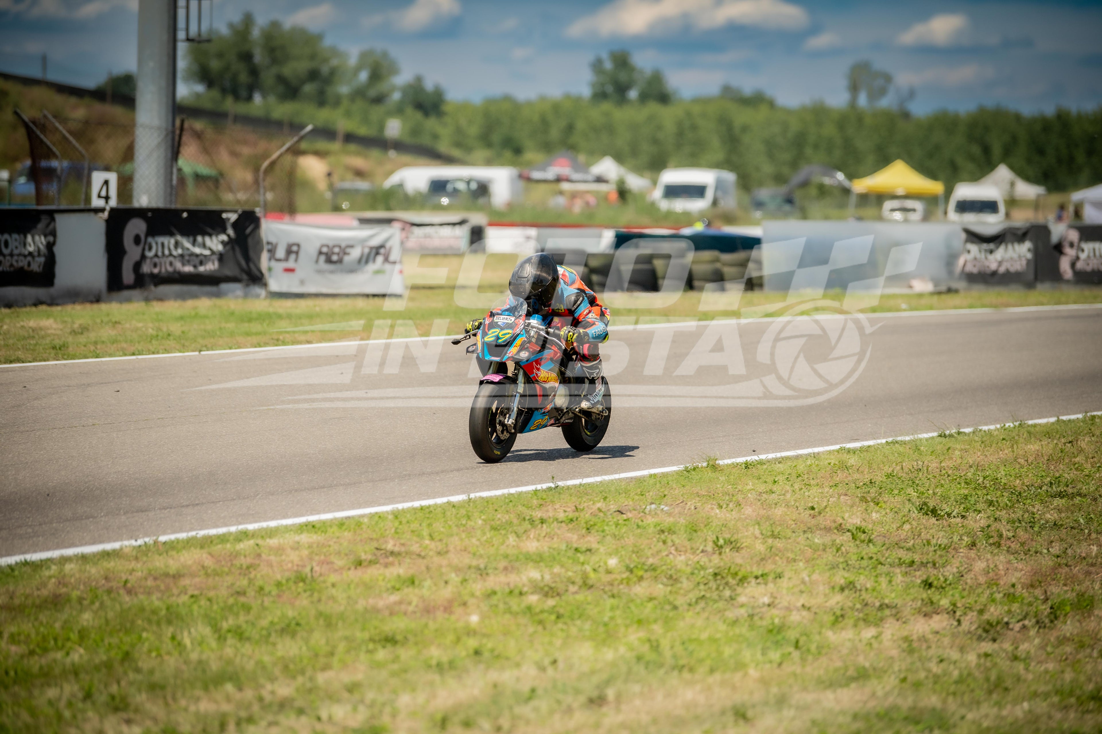 minibike-383