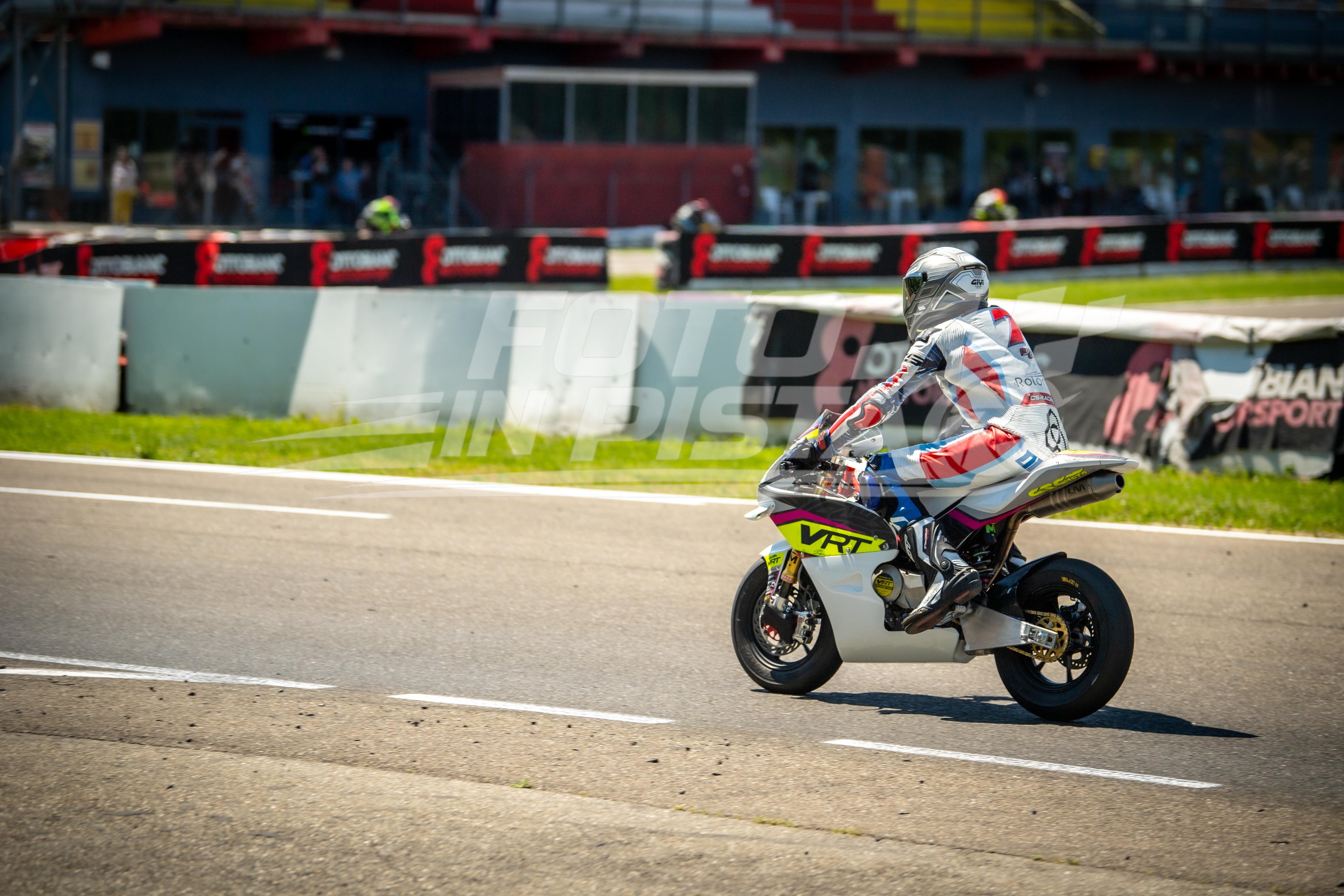 minibike-395