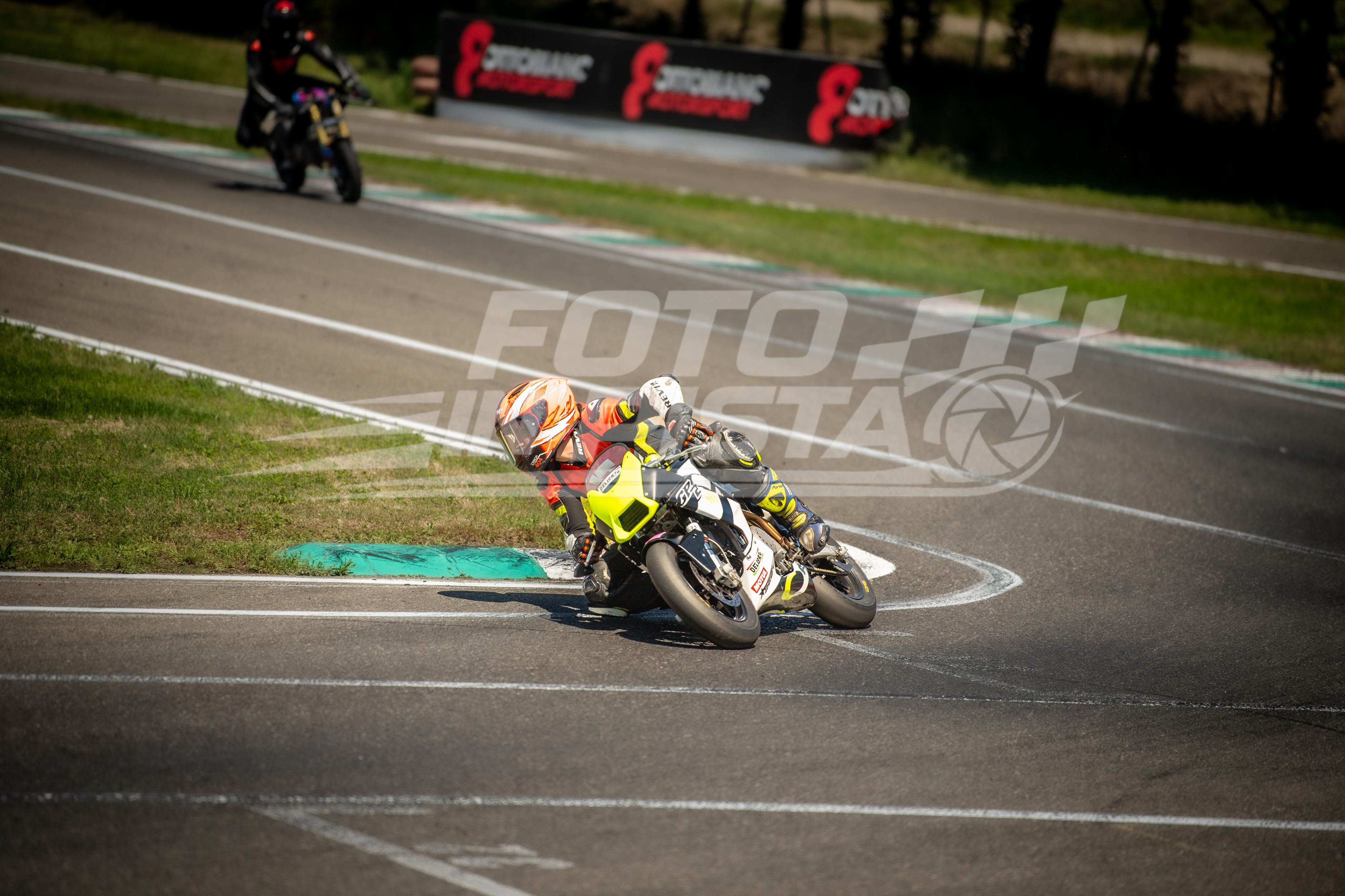 minibike-889