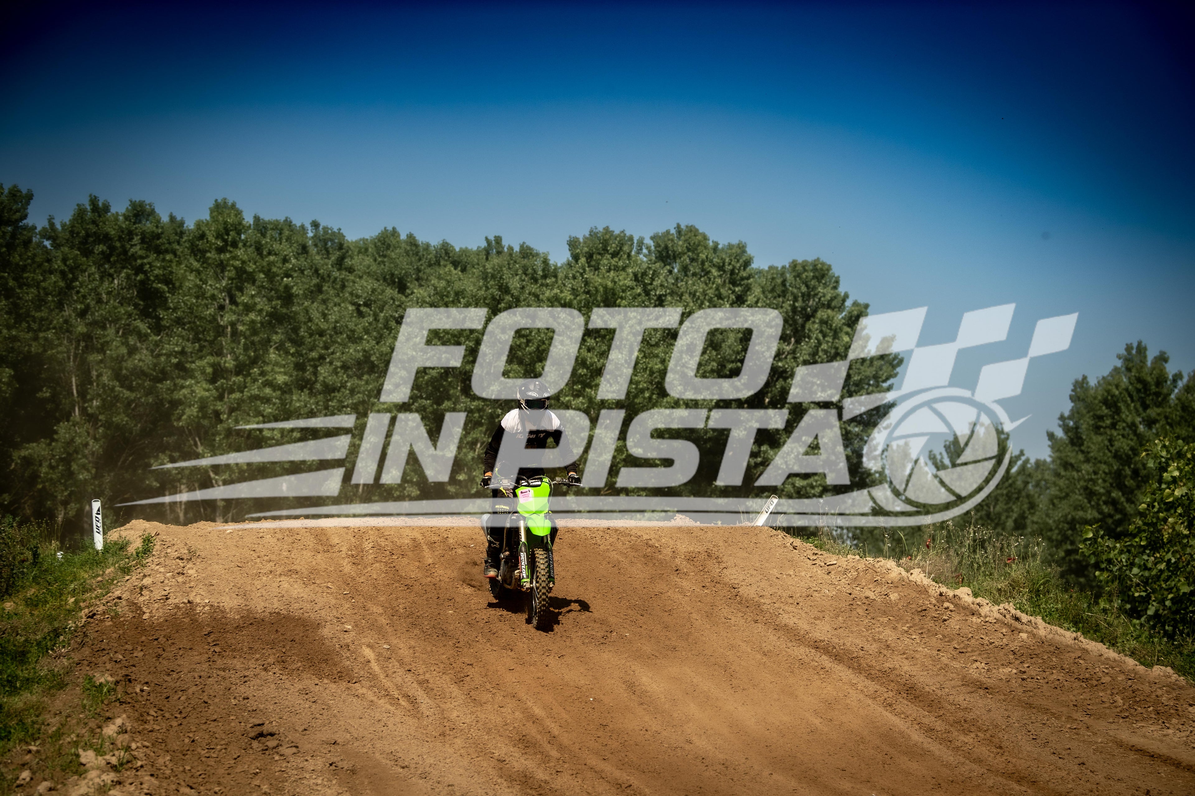 FM5_7697GOPRO2305